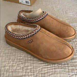 New in Box. Men’s Ugg Tasman Slippers Sz. 11